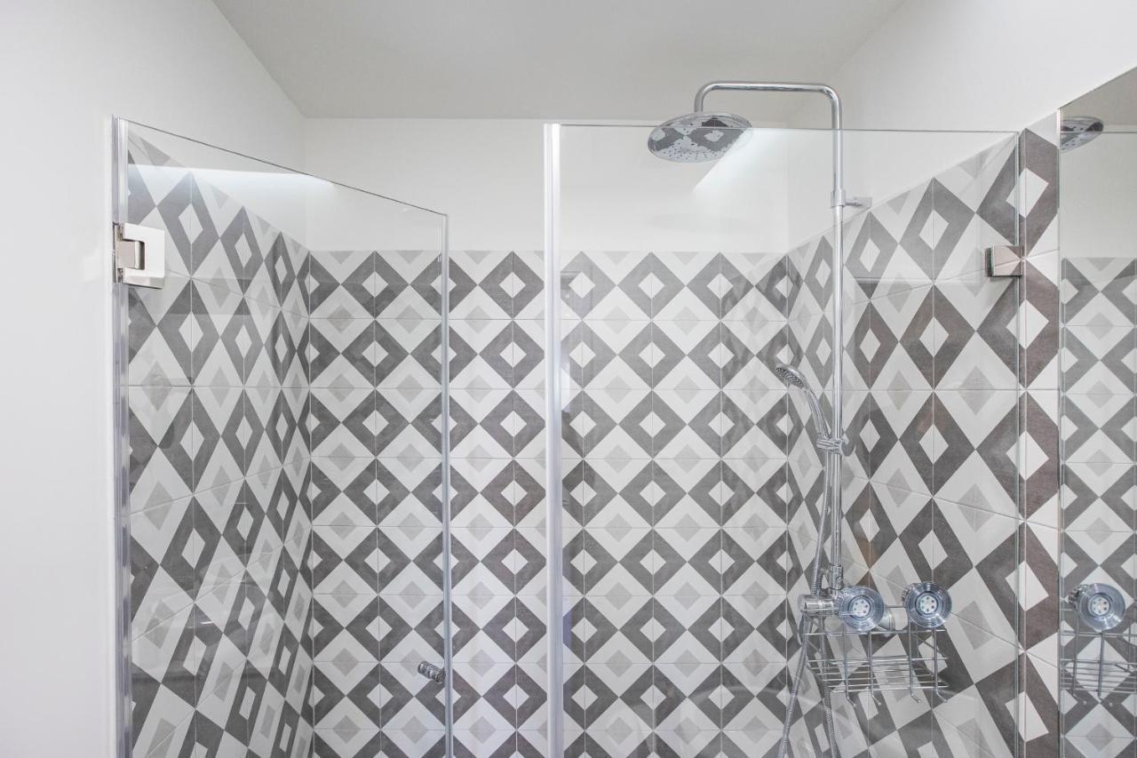 Homely Studio w/ AC near Marquês by LovelyStay Porto Exterior foto